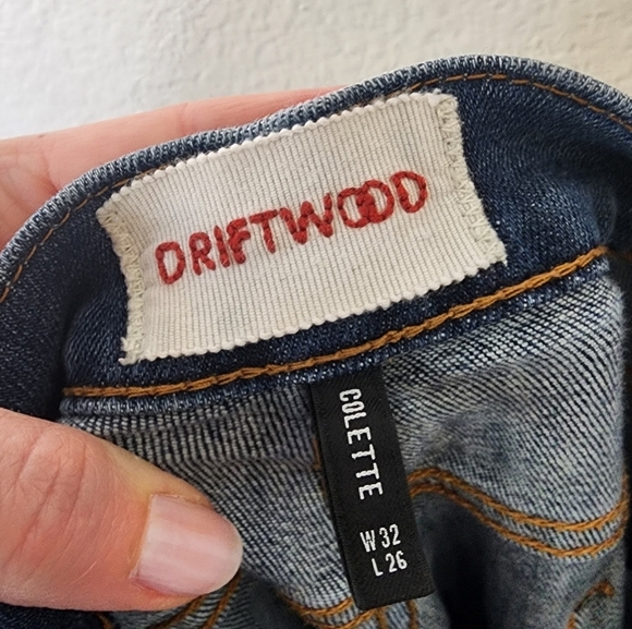 DRIFTWOOD Colette High Rise Straight Leg Cropped Embroidered Jeans 32 - Picture 4 of 5